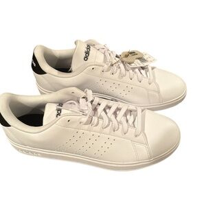 NWT Adidas Mens Advantage 2.0 Size 11